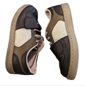 Boys Creative‎ Recreation black and gray tennis shoes size 3